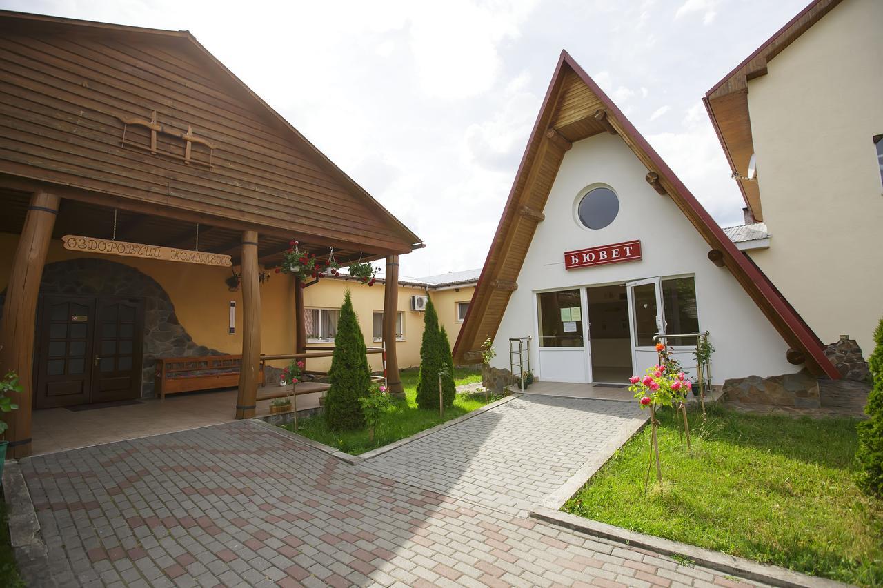 Hotel Trembita Chust Exteriér fotografie